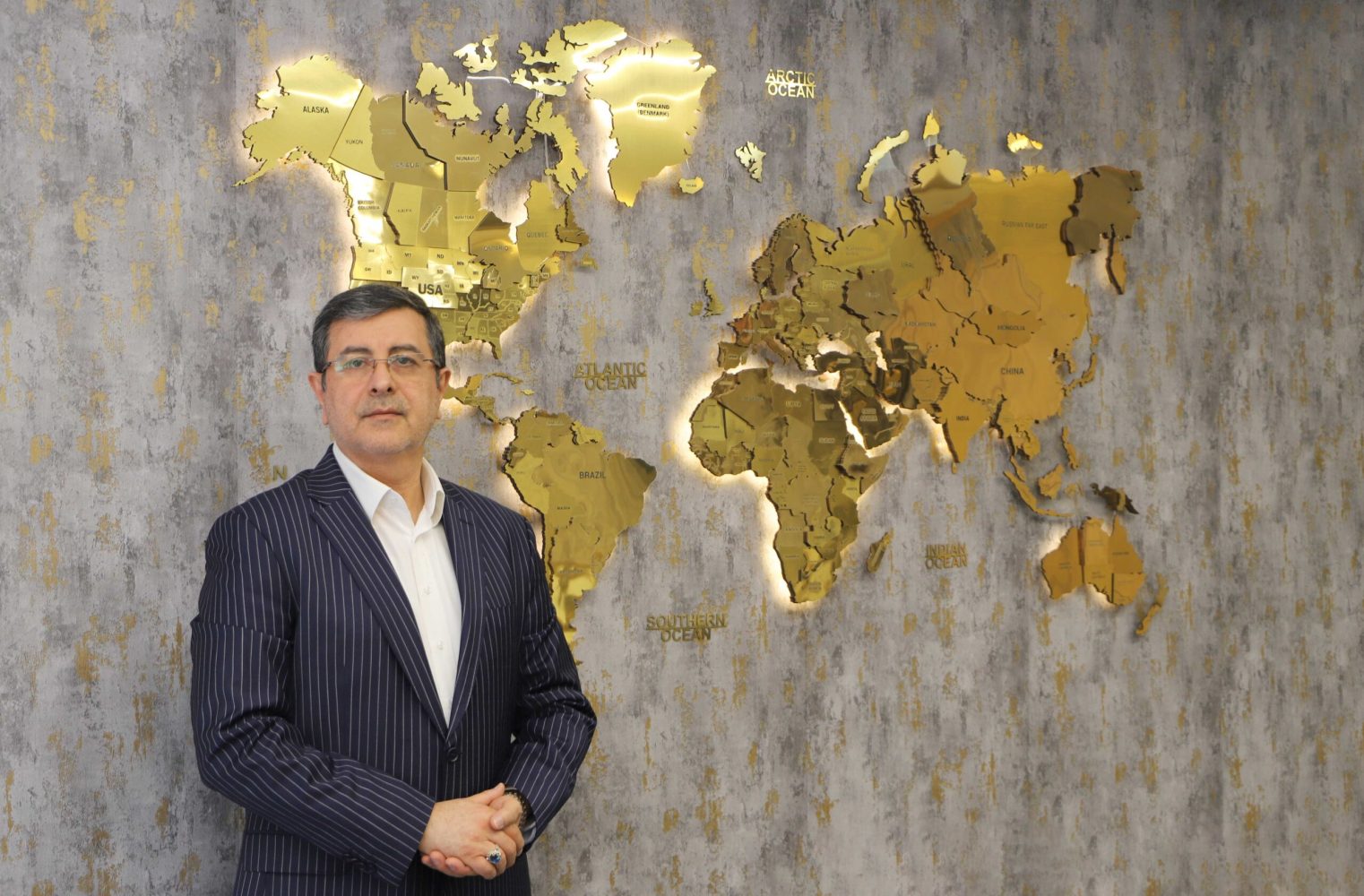 پل‌مه: نبود قانون شفاف مالیاتی ، تجارت خارجی و سرمایه‌گذاری را به خطر انداخته است