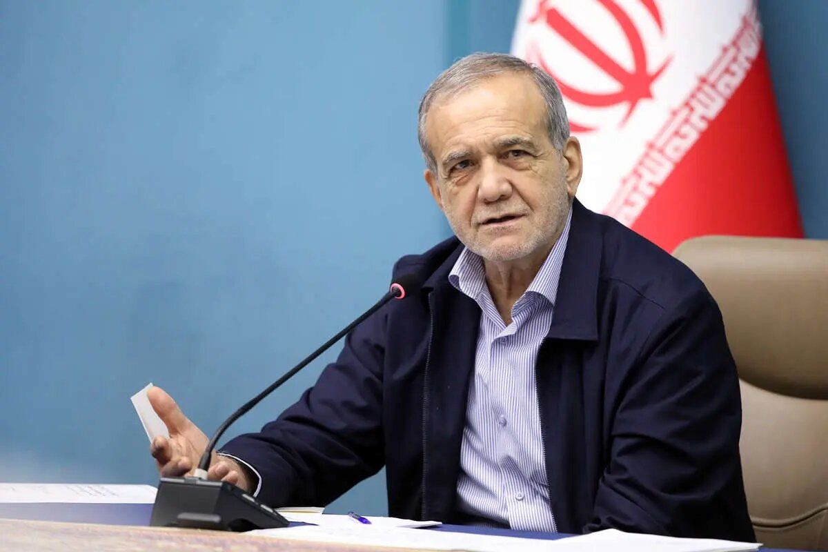 پزشکیان: آماده تسهیل تردد دریایی و تأمین امنیت کشتیرانی در تنگه هرمز هستیم
